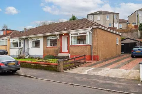 2 bedroom semi-detached bungalow for sale - Photo 2