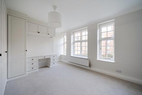 3 bedroom flat for sale, Heathcroft,  Hampstead Garden Suburb,  NW11