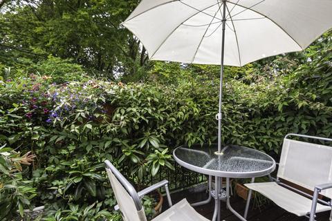 2 bedroom flat for sale, St Ebbas Close,  Headington,  OX3