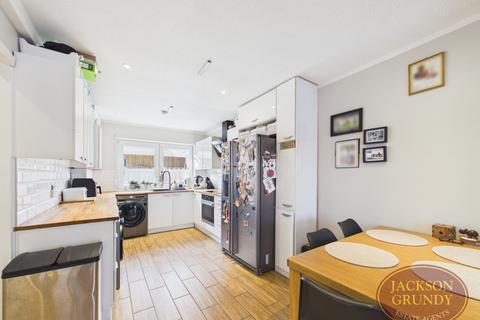 3 bedroom end of terrace house for sale, Burrows Court, Lumbertubs, NN3 8JW