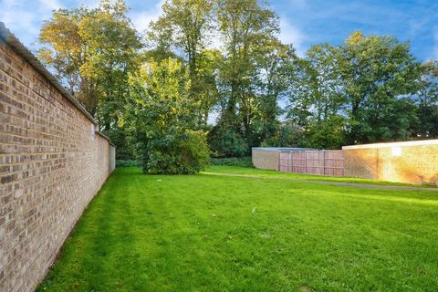 2 bedroom apartment for sale, Thamesdale, London Colney, St. Albans