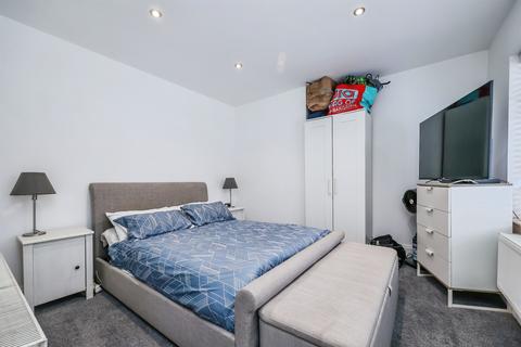 3 bedroom semi-detached house for sale, Lime Tree Road, Hucknall, Nottingham