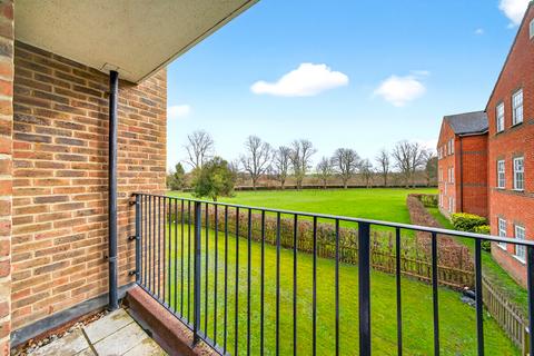 2 bedroom flat for sale, Beckett Road, Coulsdon, Surrey