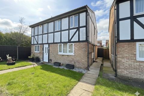Beanley Close, Luton, Bedfordshire, LU2 9UL
