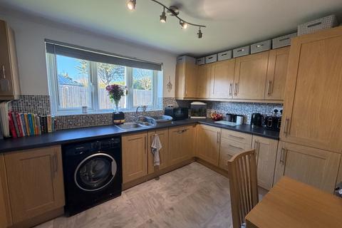 undefined, Beanley Close, Luton, Bedfordshire, LU2 9UL