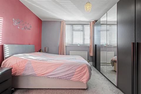 3 bedroom detached house for sale, Coppice Road, Arnold, Nottingham