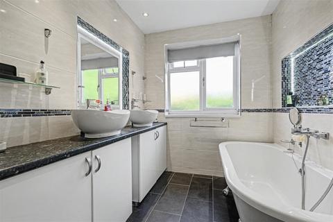 3 bedroom detached house for sale, Coppice Road, Arnold, Nottingham