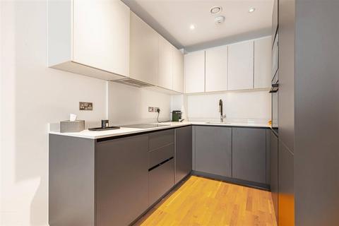 2 bedroom flat for sale, York Road, Battersea, London, SW11