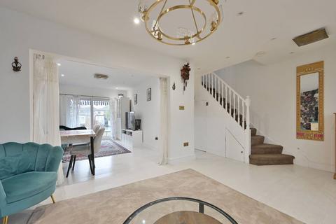 3 bedroom end of terrace house for sale, Drake Road, Rayners Lane, Harrow, HA2