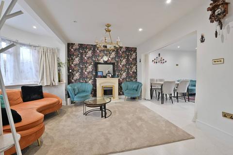 3 bedroom end of terrace house for sale, Drake Road, Rayners Lane, Harrow, HA2
