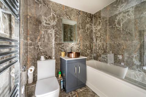 1 bedroom flat for sale, Butterfly Court, East Ham, London, E6
