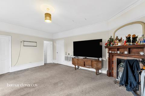 undefined, Mitcham Park, Mitcham