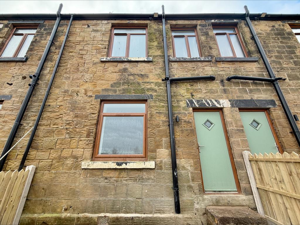 2 Bed Mid Cottage for Rent