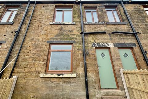 2 bedroom terraced house to rent, Alma Villas, LS26 8PN
