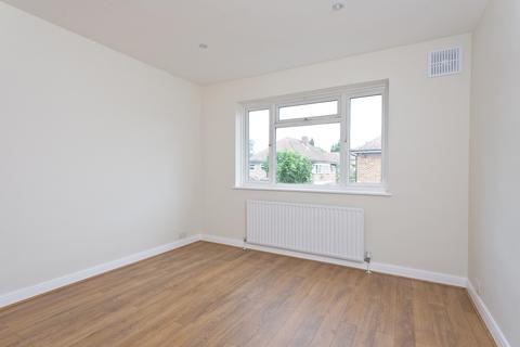 2 bedroom maisonette to rent, Coombe Lane, London SW20