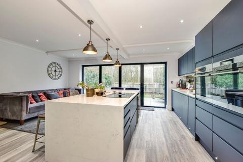4 bedroom semi-detached house for sale, Jubilee Walk, Kings Langley, WD4