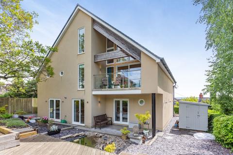 3 bedroom detached house for sale, Vinegar Hill, Undy, NP26