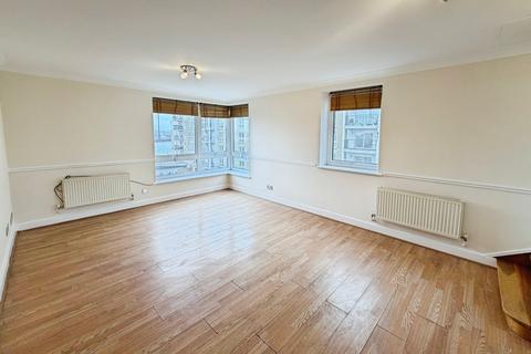 2 bedroom apartment to rent, Newport Avenue, London E14