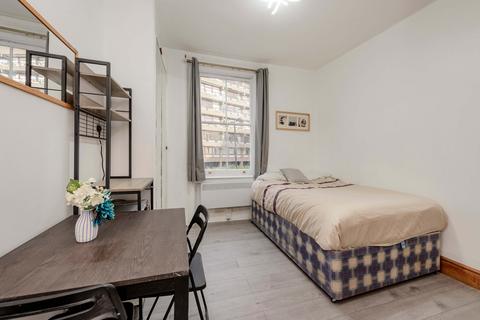 Studio to rent, Aldersgate Street, EC1A