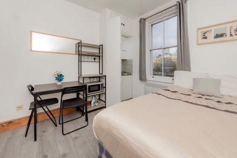 Studio to rent, Aldersgate Street, EC1A
