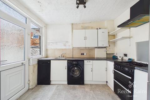 2 bedroom terraced house for sale, Woodland Avenue, Greater Manchester M18