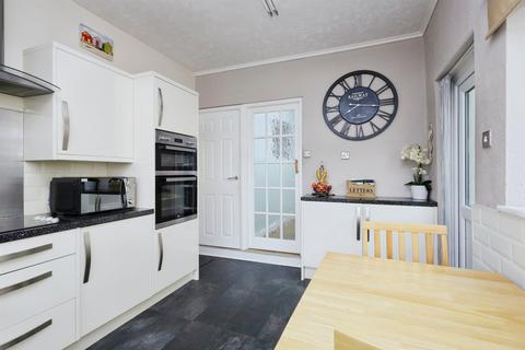 2 bedroom terraced house for sale, Albion Road, Eastbourne