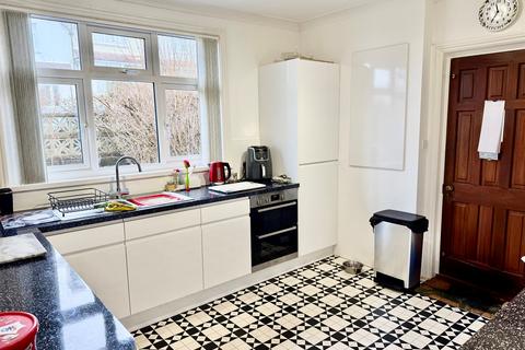 4 bedroom detached house for sale, Dudley Road, Brighton