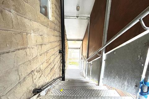 undefined, Melbourne Place, Bradford BD5