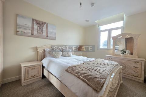 1 bedroom triplex to rent, Westgate Apartments, Huddersfield, HD1 1AB