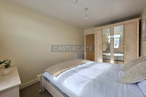 1 bedroom triplex to rent, Westgate Apartments, Huddersfield, HD1 1AB