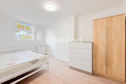 House share to rent, Queens Crescent, London NW5
