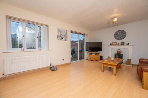 3 bedroom end of terrace house for sale, Blenheim Close, Bidford-on-Avon, Alcester, B50