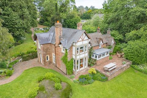 6 bedroom detached house for sale, Llanishen, Chepstow, NP16