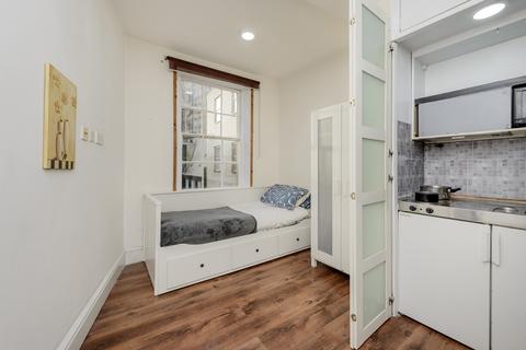 Studio to rent, Aldersgate Street, EC1A