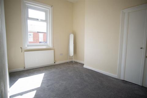 undefined, 3 Bedroom House to Let On New Hall Lane, Preston