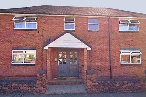 2 bedroom flat to rent, Cannon Street, Manchester M30