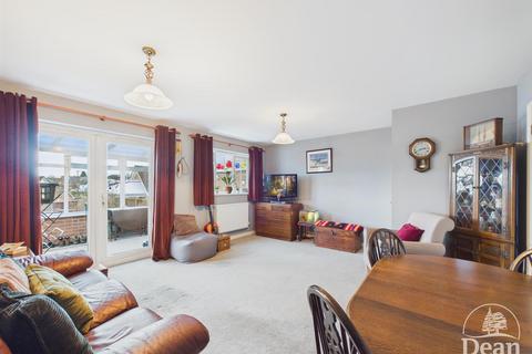 3 bedroom semi-detached house for sale, Seymour Close, Coleford