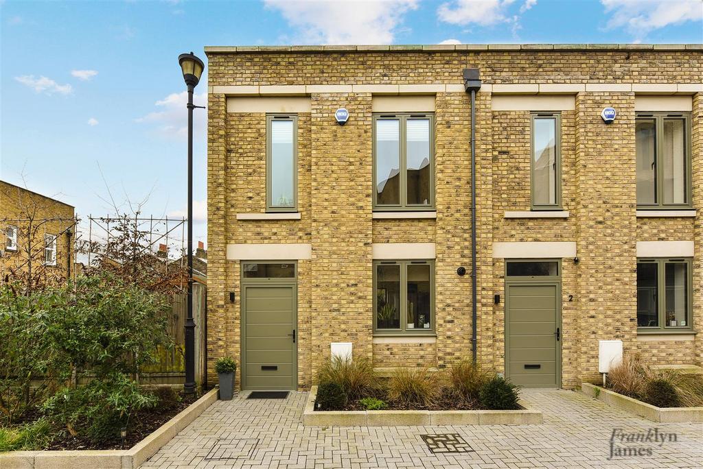 1 Krupa Mews (16).JPG