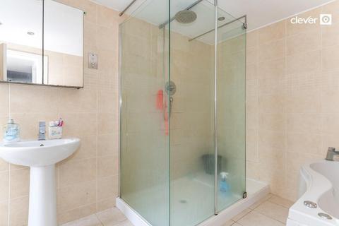 2 bedroom apartment for sale, Connaught Avenue, Plymouth PL4