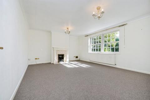 undefined, Burnhams Field, Weston Turville, Aylesbury