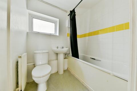 1 bedroom flat for sale, Blenheim Way, Stevenage