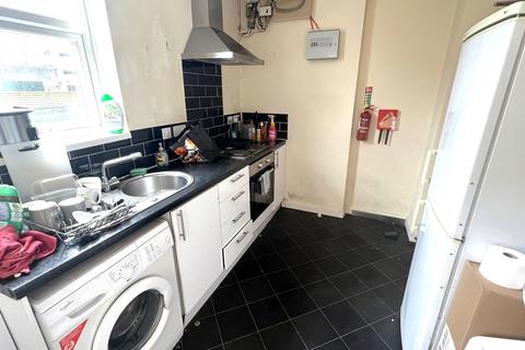 undefined, Chaddesley Terrace, Swansea, SA1