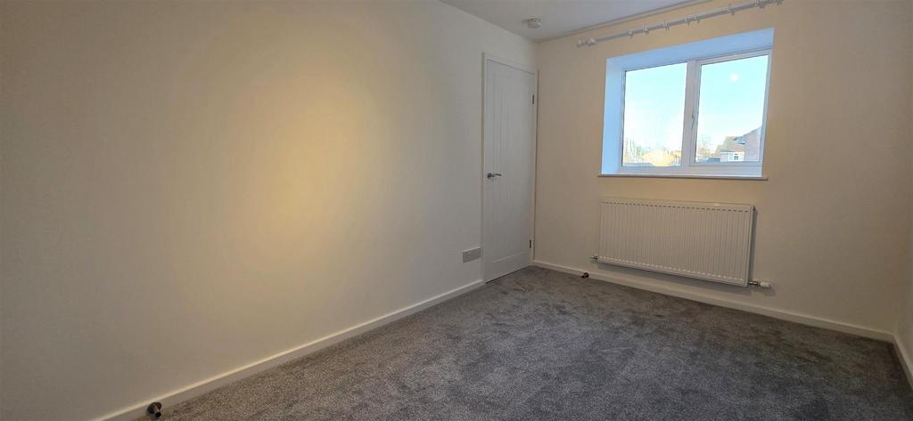 22 Attlee Close Bedroom 1.jpg