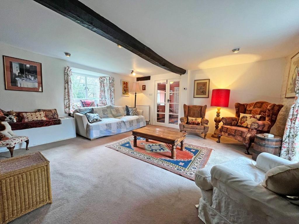 Living Room.jpg