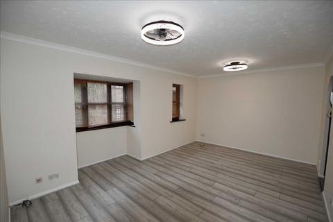 2 bedroom flat to rent, Somerset Gardens, Creighton Road, London