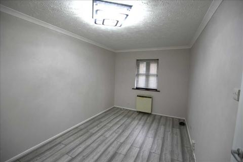 2 bedroom flat to rent, Somerset Gardens, Creighton Road, London