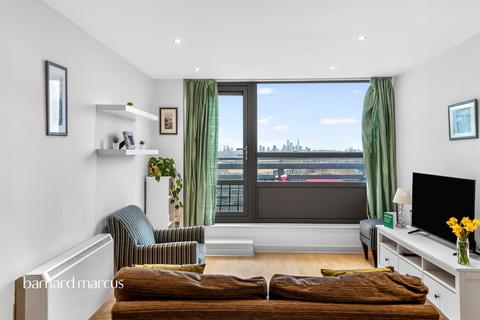 1 bedroom flat for sale, New Park Road, London