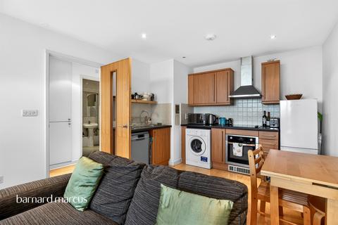 1 bedroom flat for sale, New Park Road, London