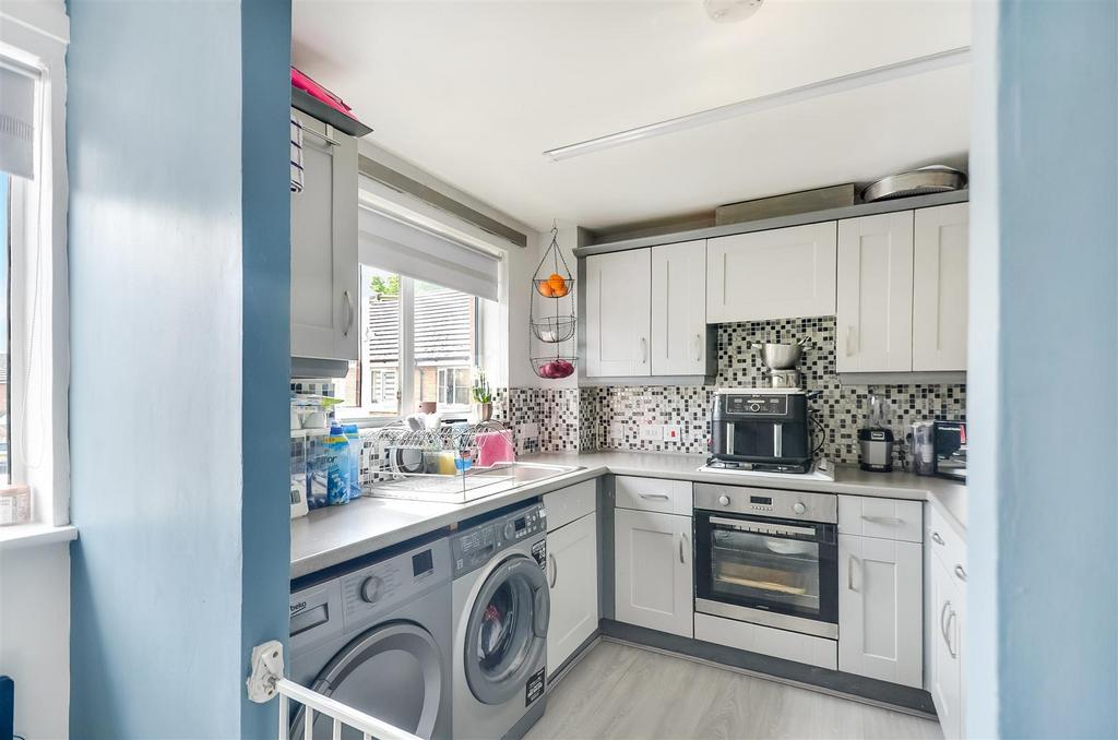 Kitchen Pic (1).jpg
