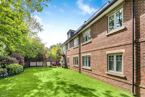 2 bedroom flat for sale, Woodside Gardens, Marlow, Buckinghamshire, SL7